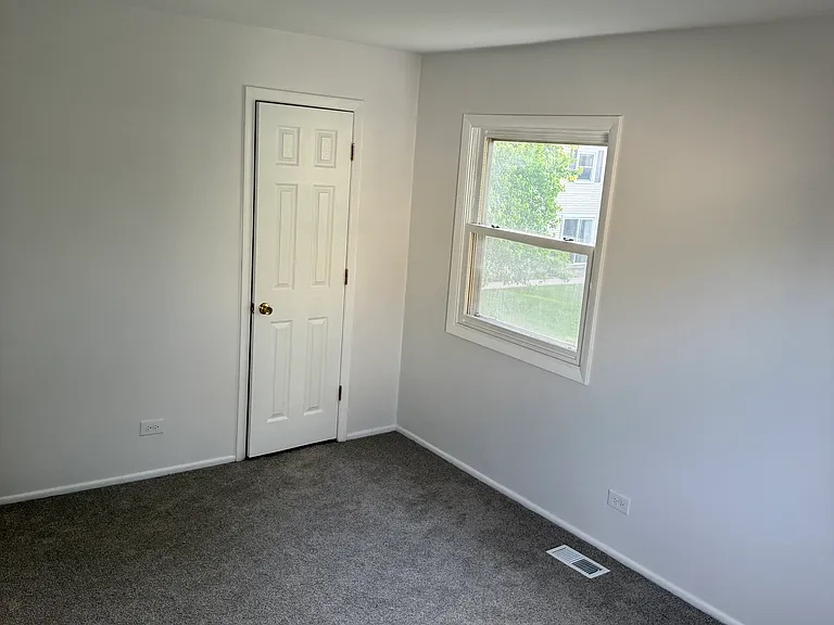 328 David Ct #B — Photo 10