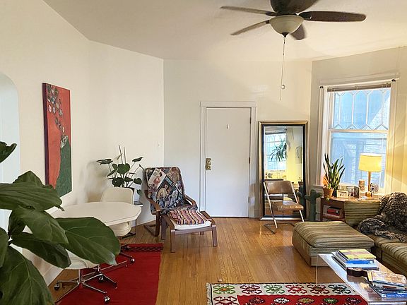 2nd image of 1057 W North Shore Ave APT 2