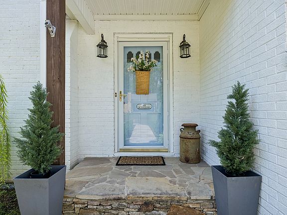5th image of 219 Rivermont Dr