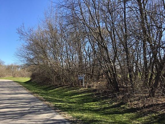 5th image of 3910 Schuette Dr
