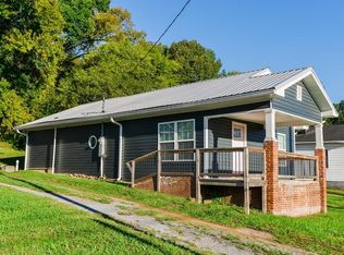 1127 N Hamilton St, Dalton, GA 30720