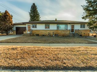 108 4th Ave SW, Beulah, ND 58523