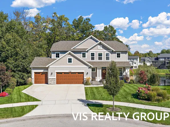 17948 Spring Tree Ct, Spring Lake, MI 49456