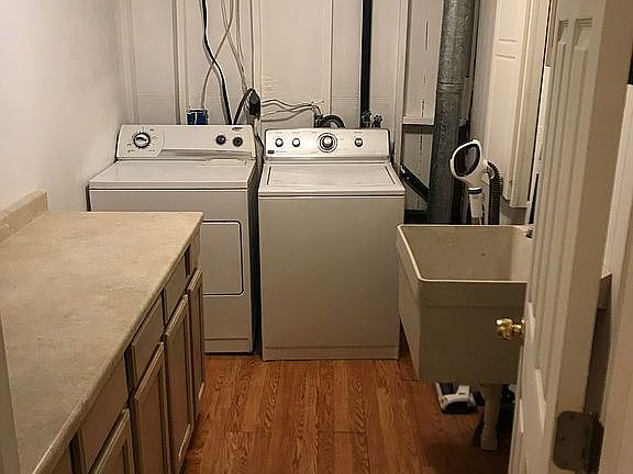 5th image of 66 N 100 W