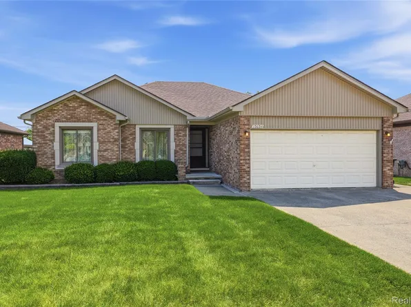 35654 Wellston Ave, Sterling Heights, MI 48312