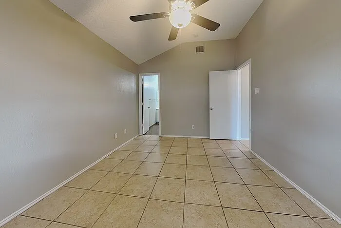 3104 Stonewall Ln — Photo 7
