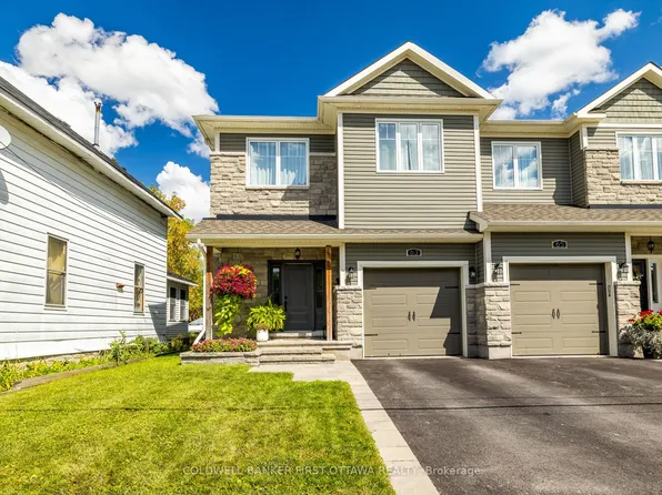 63 Napoleon St, Carleton Place, ON K7C 2X4