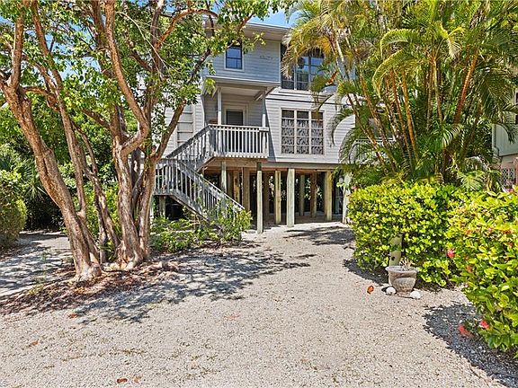 2nd image of 10 Sunset Captiva Ln