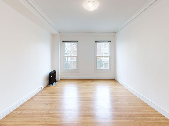 4th image of 1900 Washington St #101