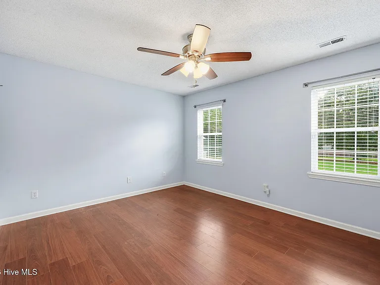 128 Fodder Dr — Photo 23