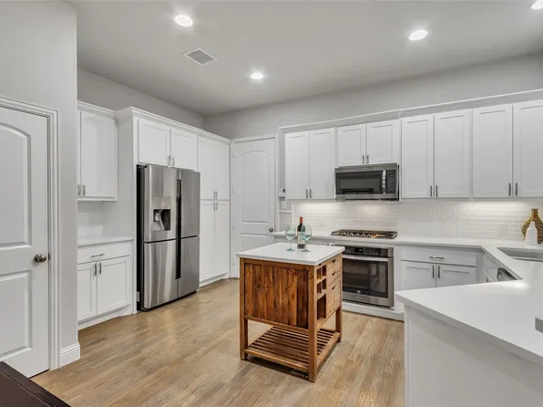 4301 Broadway Ave, Flower Mound, TX 75028