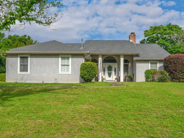 114 Oakcrest Dr, Crestview, FL 32539