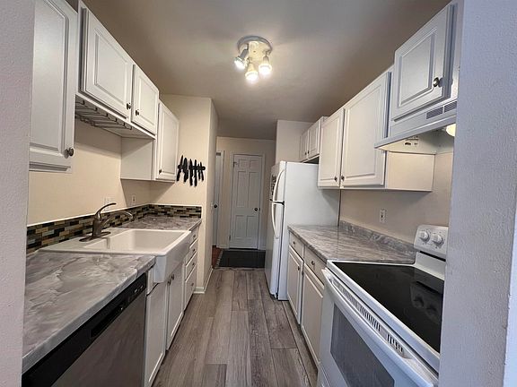 4th image of 2142 Allen Blvd APT 4
