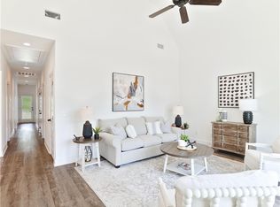 201 Woodland Cir, Opelika, AL 36801