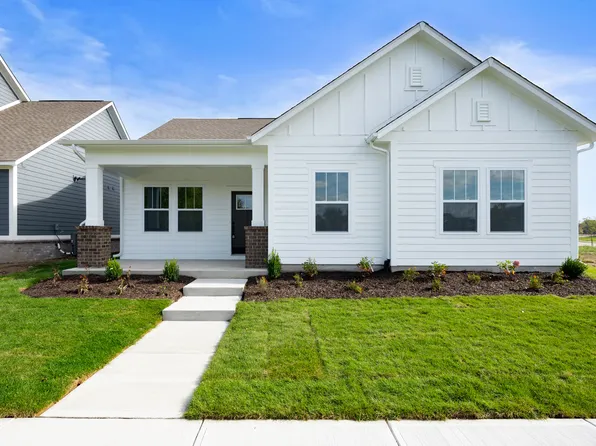 762 Jefferson Aly, Fortville, IN 46040