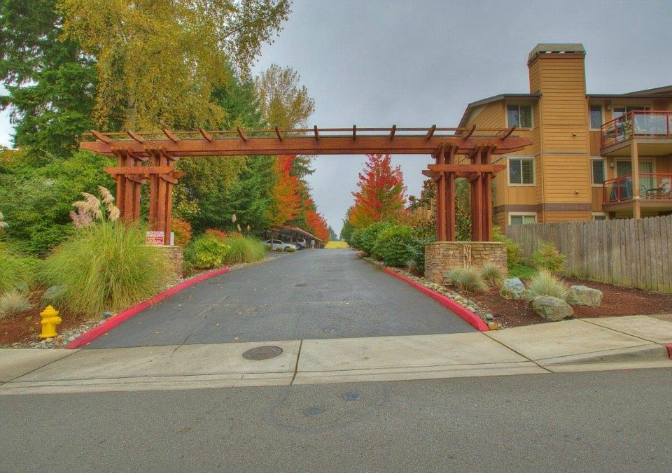 1st image of 8240 126th Ave NE #B301
