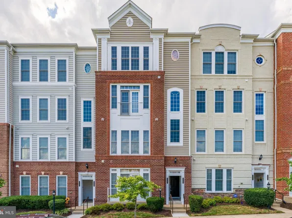 2229 Oberlin Dr, Woodbridge, VA 22191