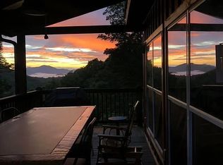 299 Bow N, Waynesville, NC 28785