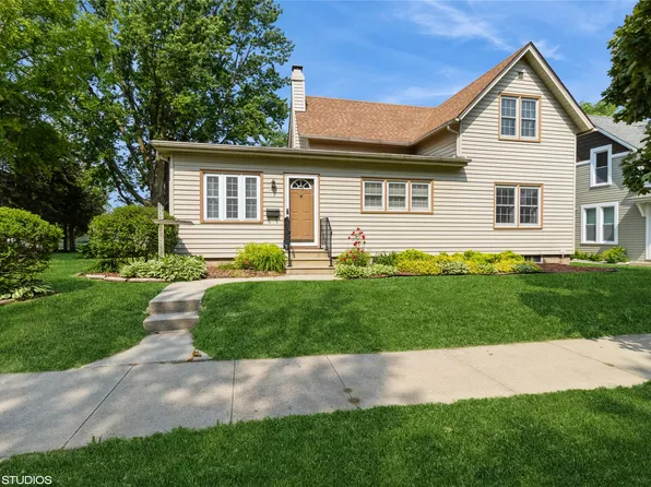 1723 6th St, Perry, IA 50220