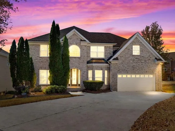 275 Wyncreek Ct S, Atlanta, GA 30331