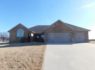 10372 Chapel Ridge Rd, Prairie Grove, AR 72753