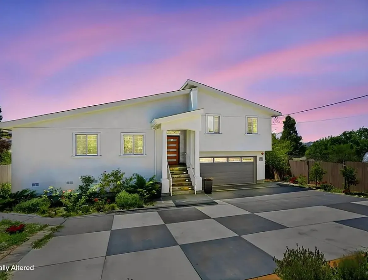 Henry Ln, Hayward — Photo 1