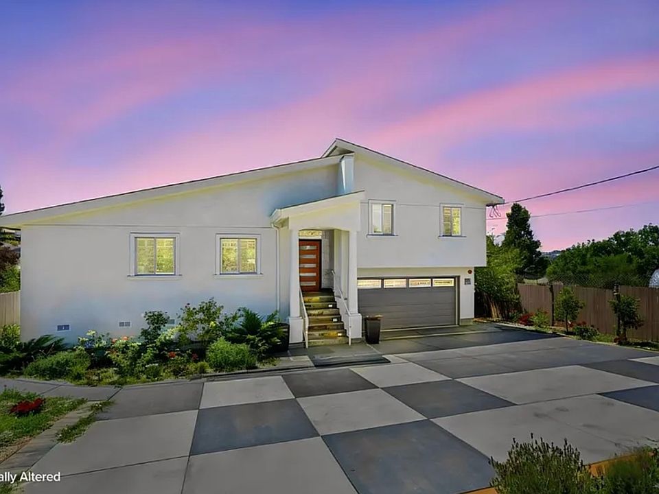 1st image of 23051 Henry Ln