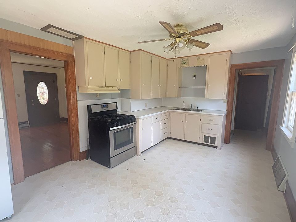1st image of 1005 S 5th Ave
