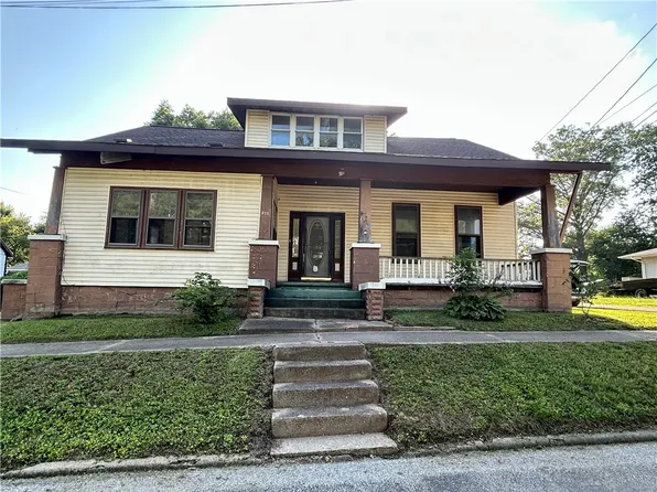 311 S Lafayette St, Newton, IL 62448