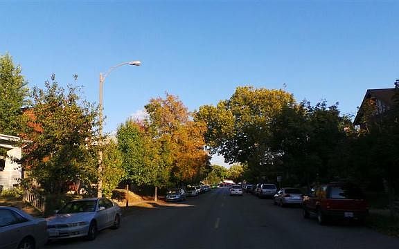 3rd image of 5049 Devonshire Ave