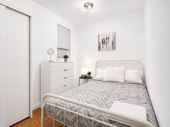 4th image of 240 Mulberry St APT 14