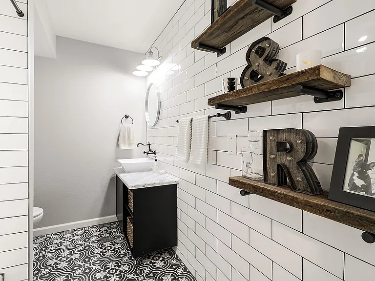 3635 E Turney Ave — Photo 10