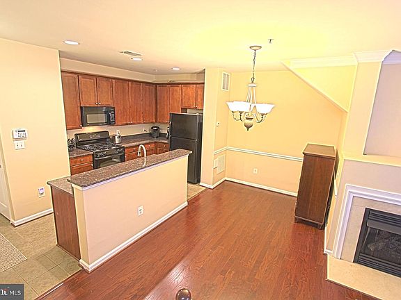 4th image of 4464 Beacon Grove Cir