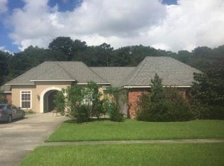 32893 Briar Oak Dr, Walker, LA 70785
