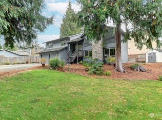 8025 NE 126th Pl, Kirkland, WA 98034