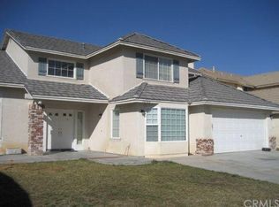 14360 Starlight Ln, Victorville, CA 92392