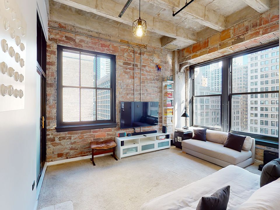 1st image of 20 N State St APT 906