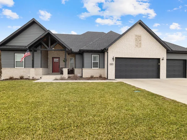 1407 E Hayloft Drive, Ozark, MO 65721