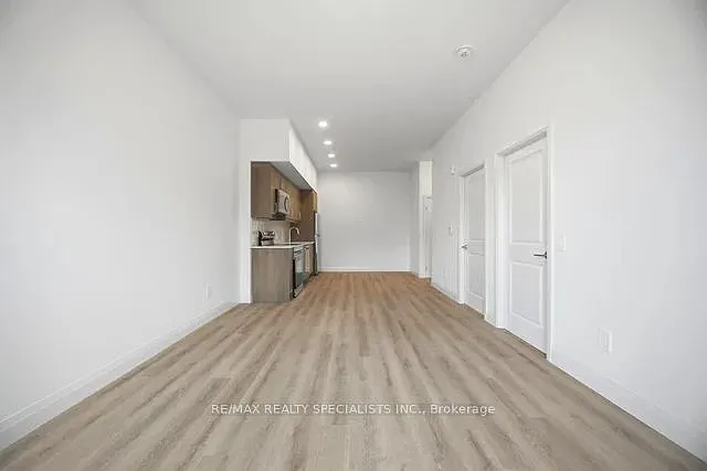 1333 Weber St E #103 — Photo 20