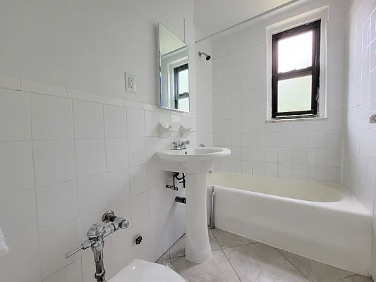 Rented by Made In NY Realty | media 14