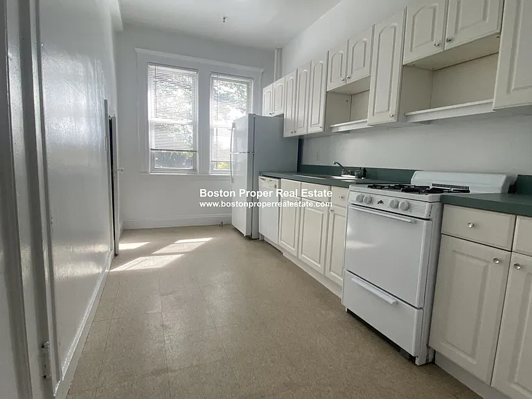 19 Melvin Ave #14 — Photo 11