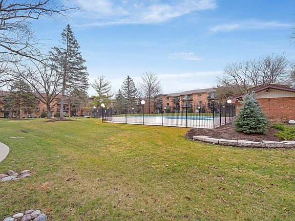 4th image of 5337 Waterbury Ct APT 2504