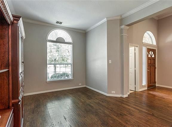 2nd image of 3821 Northpark Dr