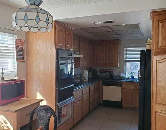 5th image of 4469 De Forest St