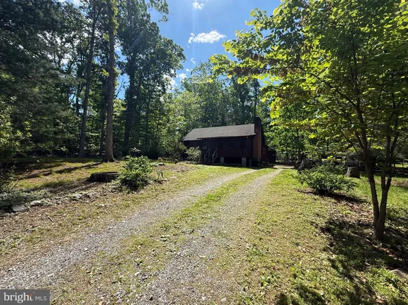 86 Robin Ln, Harpers Ferry, WV 25425