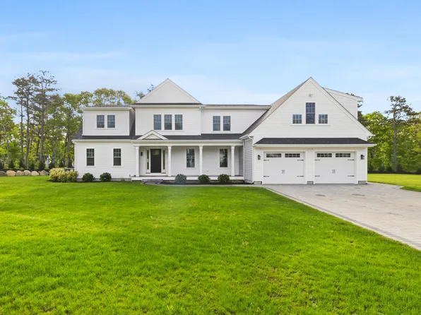91 Sisters Circle, Yarmouth Port, MA 02675