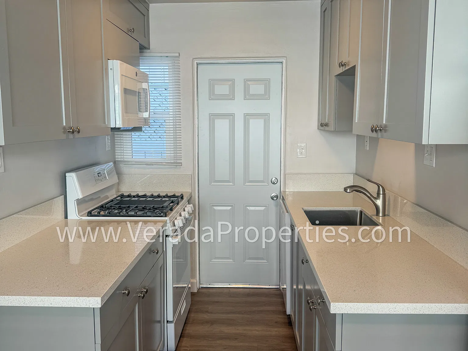 1 bed, 500 sqft, $2,495 — Photo 4