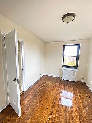 5th image of 2711 Henry Hudson Pkwy W #8A