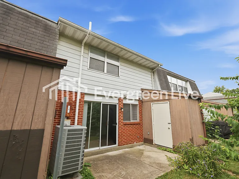 7803 Mount Hood Dr — Photo 15