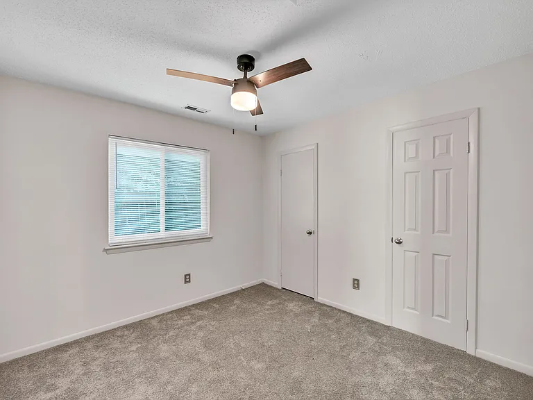 3829 Shooting Star Dr — Photo 14